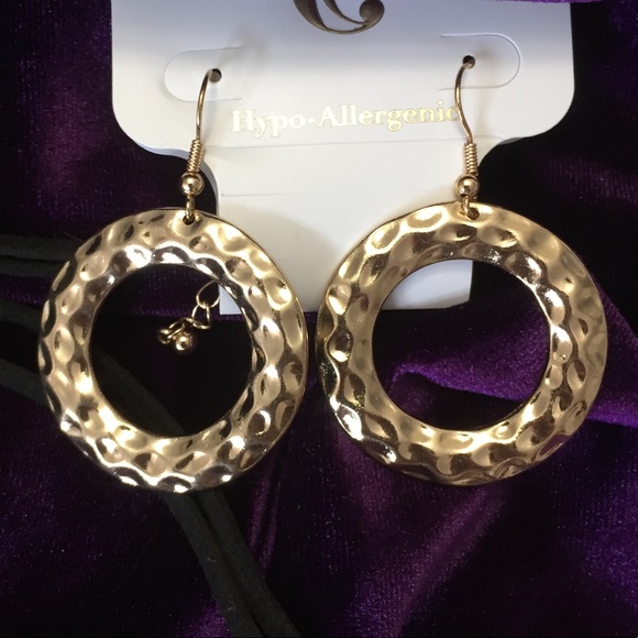 Gold Hammered 36” Necklace with Matching Earrings - Picture 2 of 3